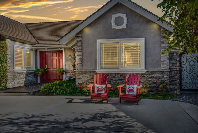Building Photo - 3672 Seascape Dr