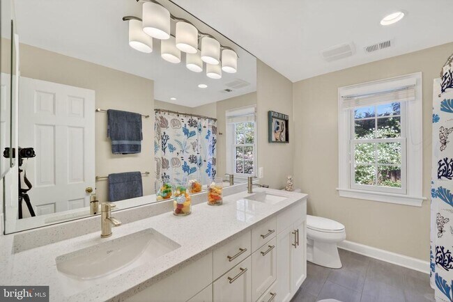 Building Photo - 5115 Cape Cod Ct