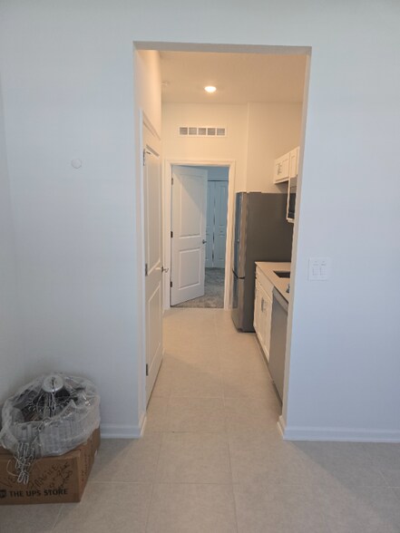 Building Photo - 5328 Dagenham Dr