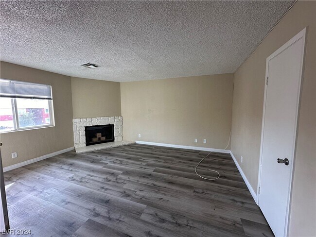 Building Photo - 6966 Issac Ave