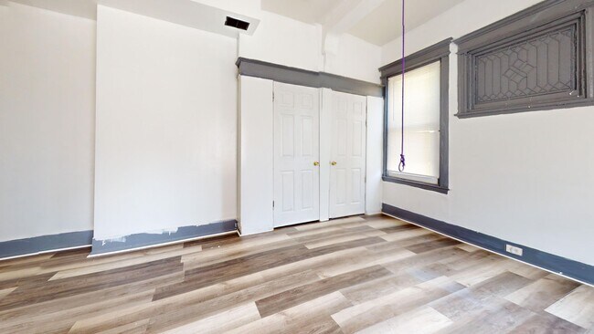 Building Photo - 3225 W Susquehanna Ave