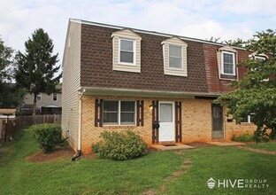 Building Photo - 412 Northfield Ct