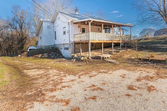 Building Photo - 715 25th St