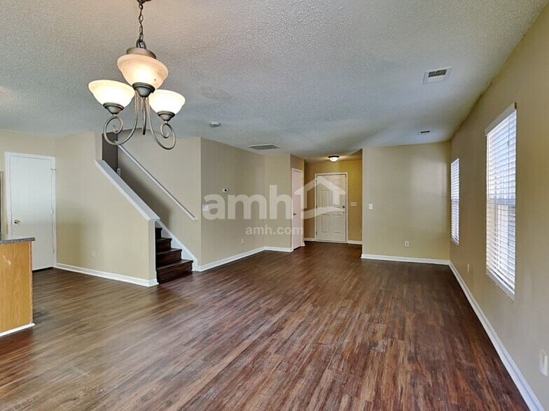 Building Photo - 3669 Marshlane Way