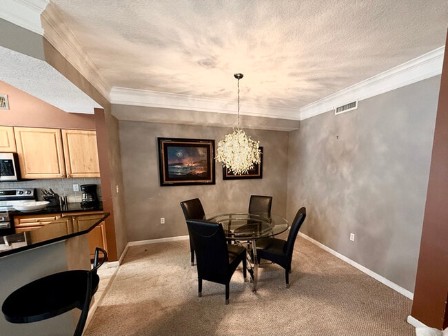 Building Photo - 2014 Alta Meadows Ln