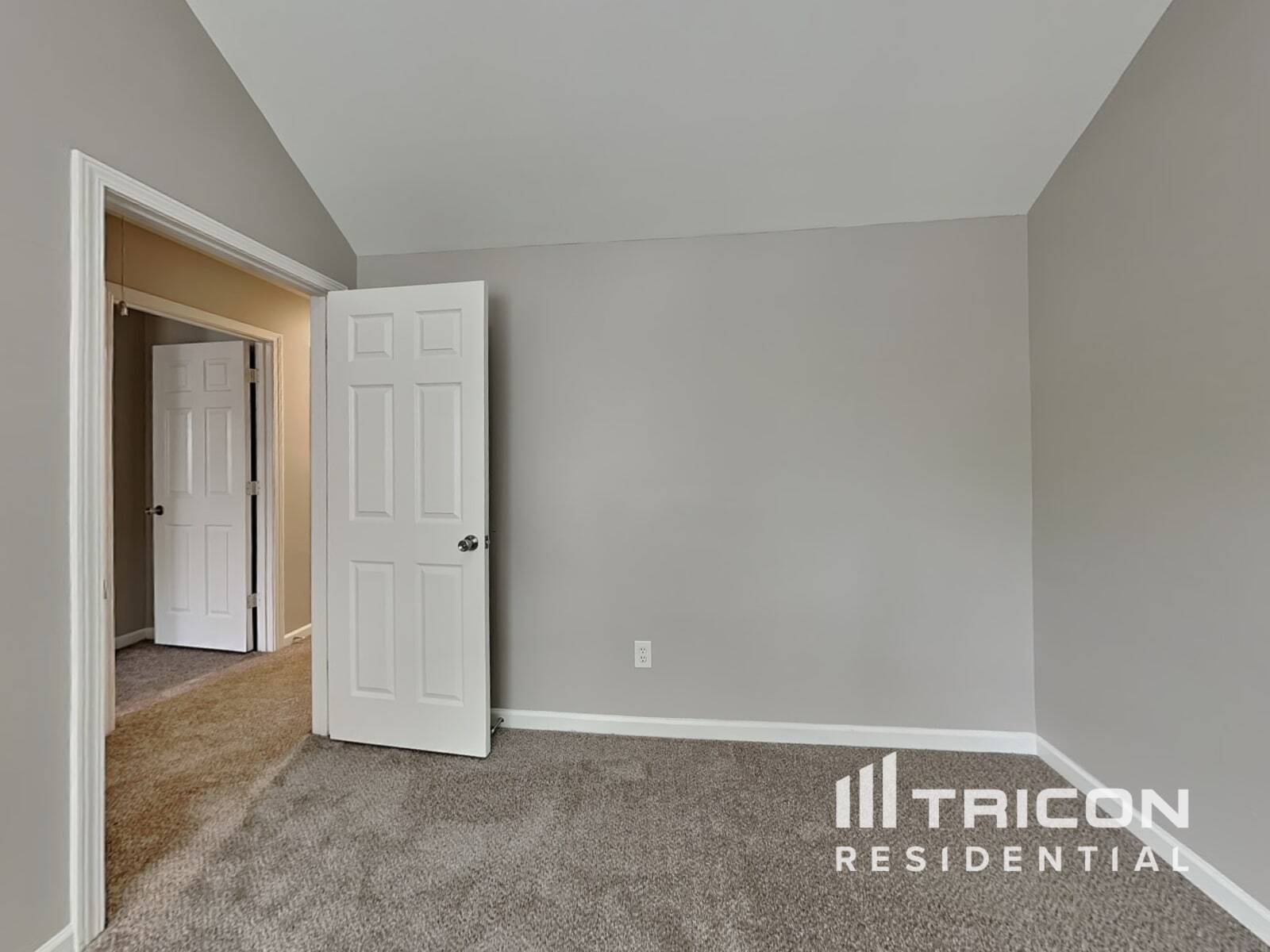 Building Photo - 526 Tansy Dr