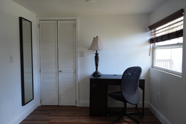 Building Photo - 4509 N 15th St