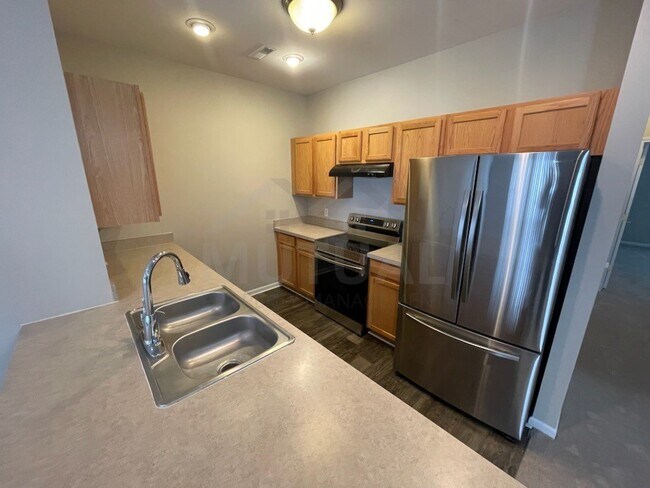 Building Photo - 40564 Blythefield Ln