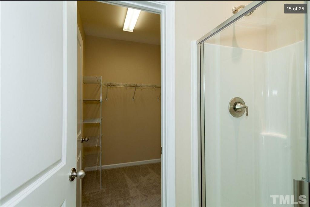 Building Photo - 130 Rubrum Dr