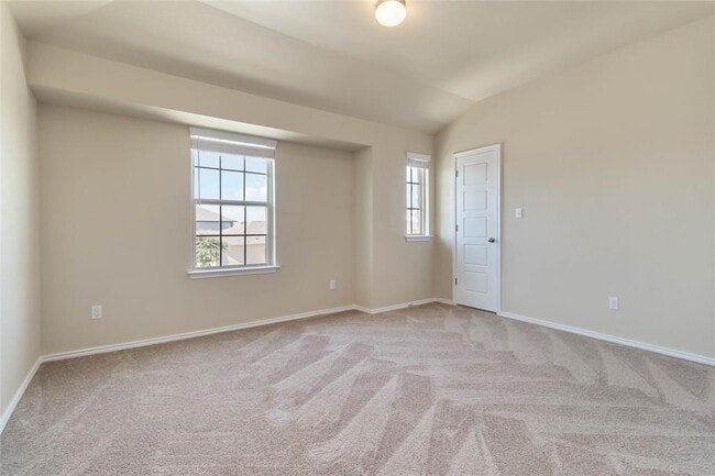 Building Photo - 137 Gray Wolf Dr