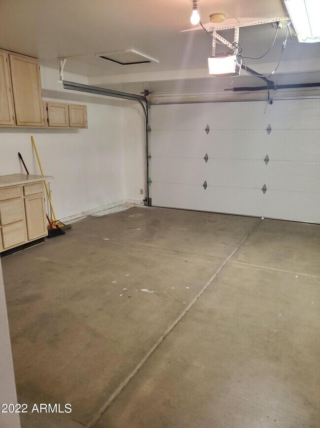 Building Photo - 3522 N Ramada