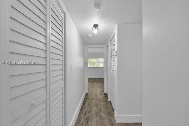 Building Photo - 9371 Fontainebleau Blvd