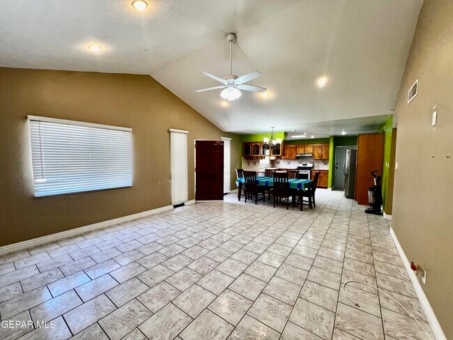 Building Photo - 14624 Eston Pl