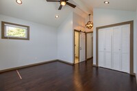 Building Photo - 3 Bed / 2 Bath San Bruno charmer is ready ...