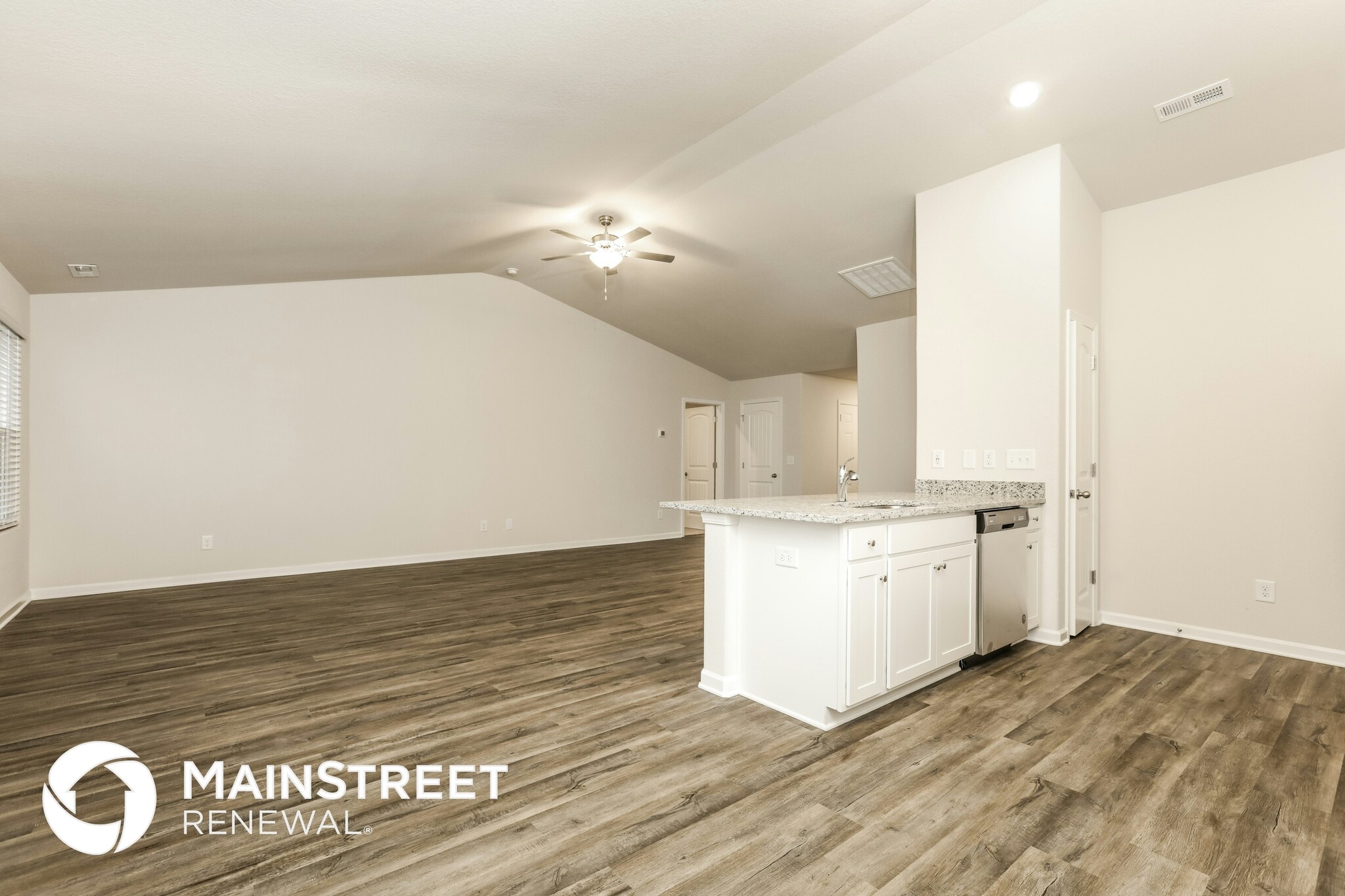 Building Photo - 10 Bounding Ln