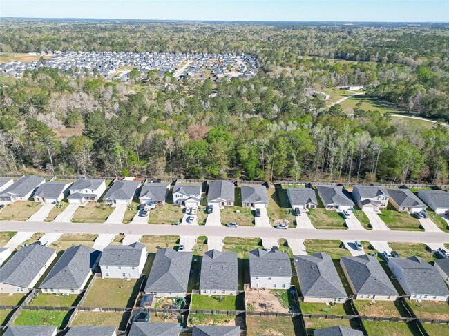 Building Photo - 15708 Del Norte Dr