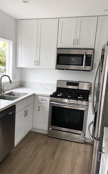 Remodeled Kitchen - 9042 Carson St