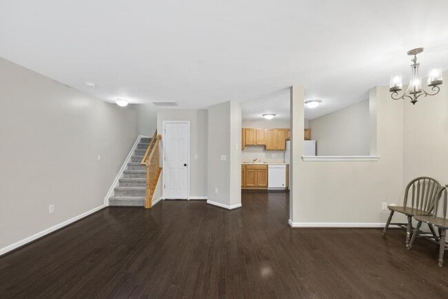Building Photo - 3011 Barrymore St