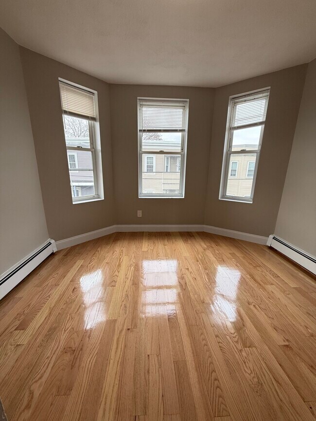 Building Photo - 67 Shawmut St