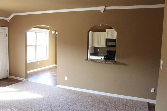 Building Photo - 159 Harvick Cir