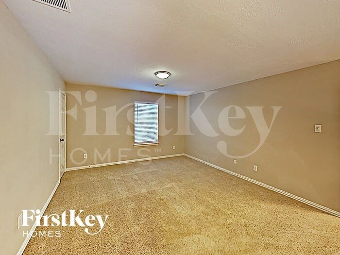 Building Photo - 31219 Fountainbrook Park Ln