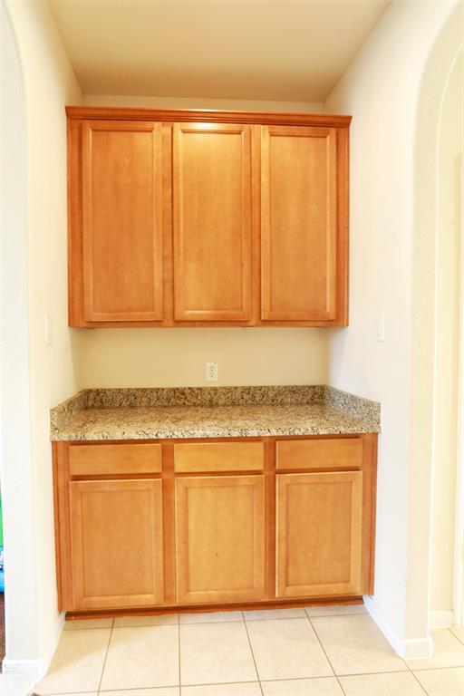 Building Photo - 25719 Westbourne Dr