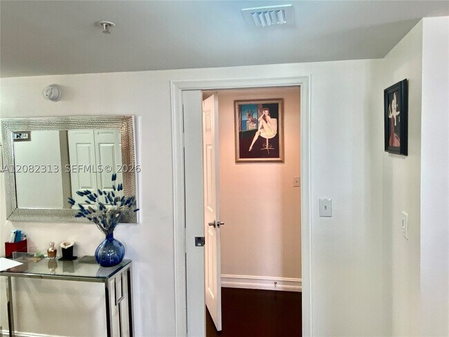 Building Photo - 2080 S Ocean Dr