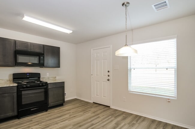 Building Photo - 4803 Giant Sequoia Way