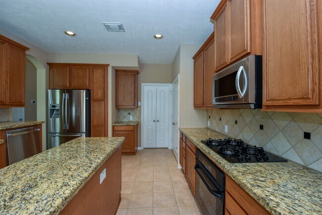 Building Photo - 21223 Pennshore Ln