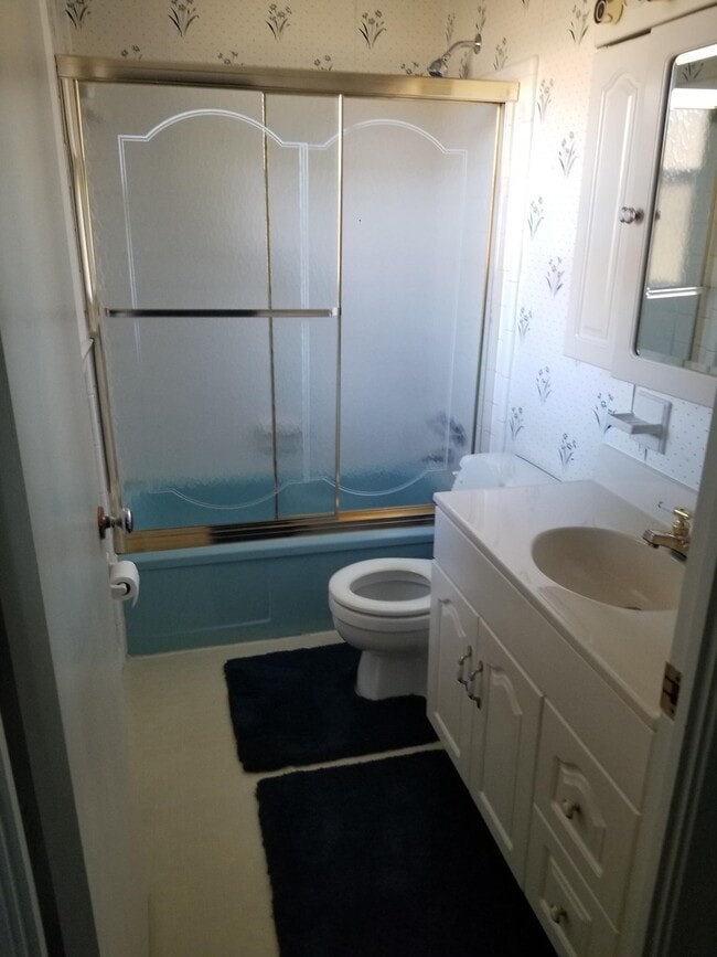 Building Photo - 1305 Abbeywood Rd