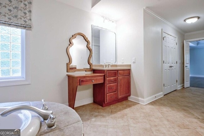 Building Photo - 50 Peninsula Cir