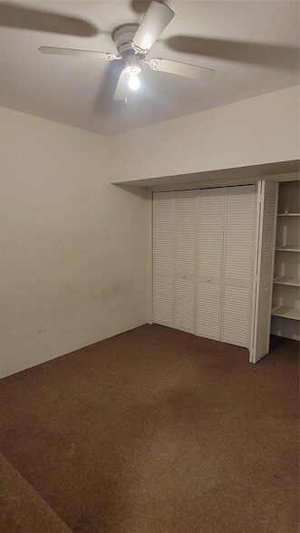 Building Photo - 4810 Grapevine Wy