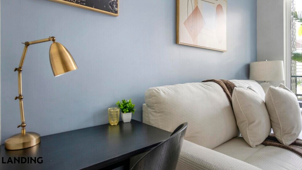 Building Photo - 944 Broadcast Pl