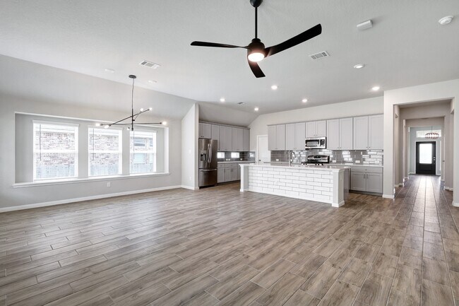 Building Photo - 32144 Cardamom Wy