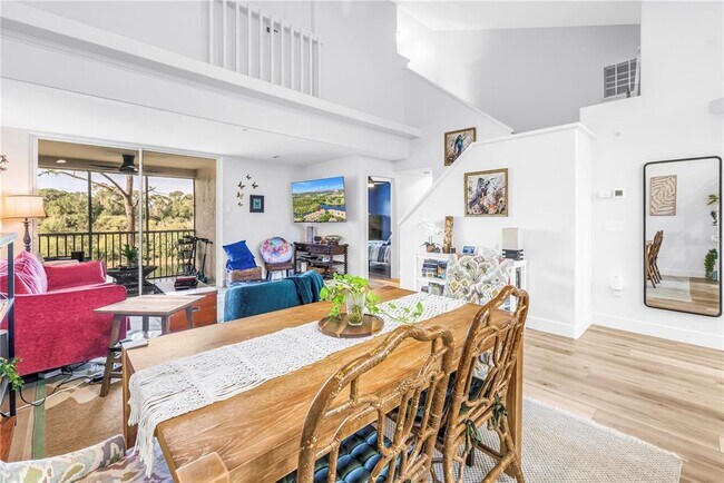 Building Photo - 8350 Wingate Dr