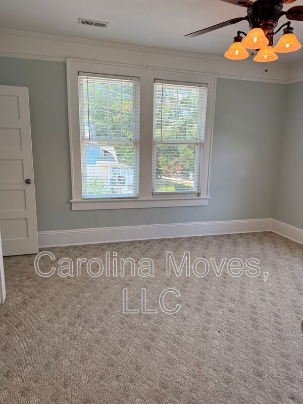 Building Photo - 112 Lavinia Ave