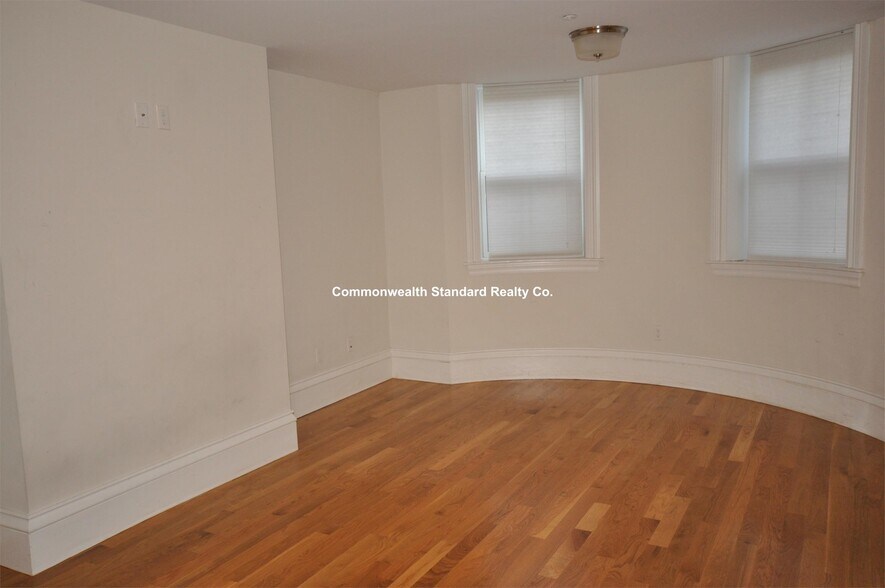 Building Photo - 656 Massachusetts Ave