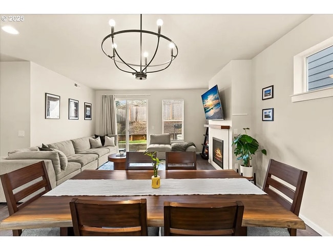Building Photo - Modern Comfort Meets Convenience in Happy ...