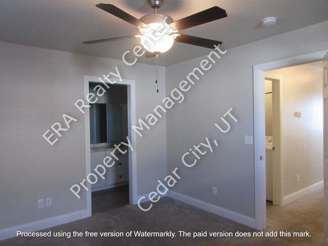 Building Photo - Move In Discount -3 bed 2.5 bath - Newer townhome in the heart of Cedar City!
