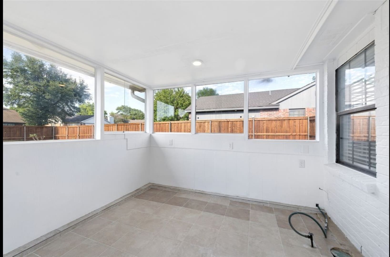 Sunroom - 543 Guadalupe Dr