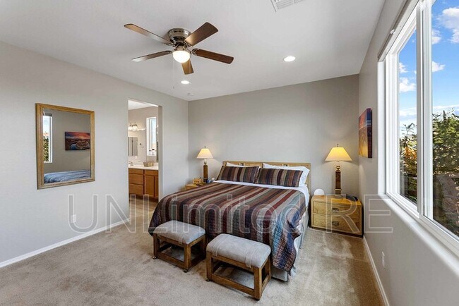 Building Photo - 1380 Warbler Wy