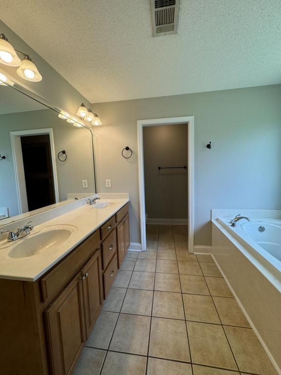 Building Photo - 204 Mahan Dr