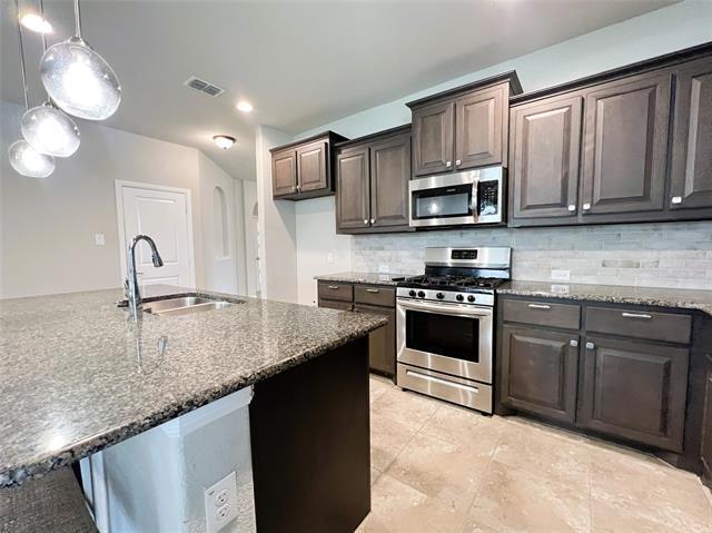 Building Photo - 1512 Bunting Dr
