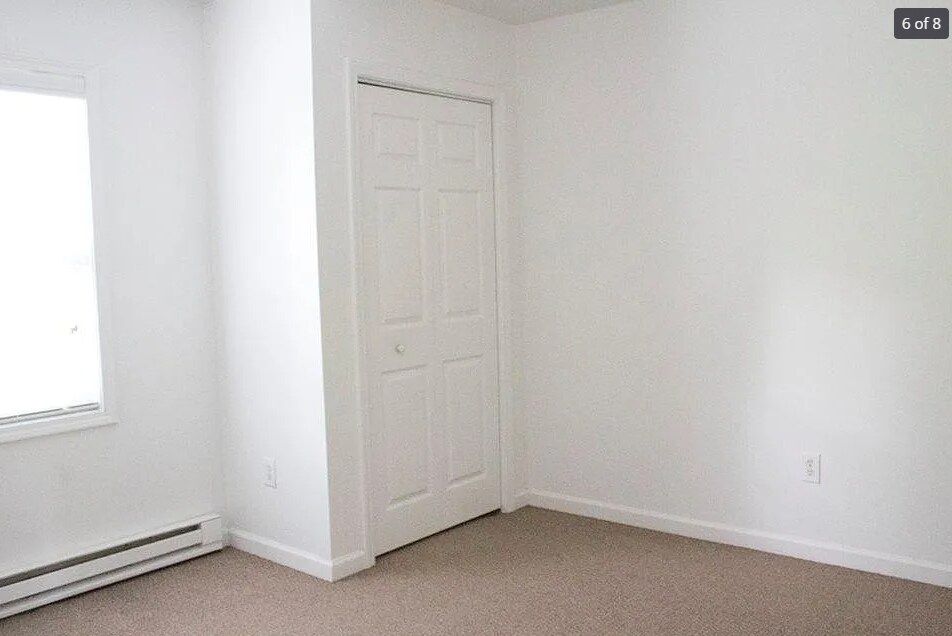 Building Photo - 323 Parker Farm Rd