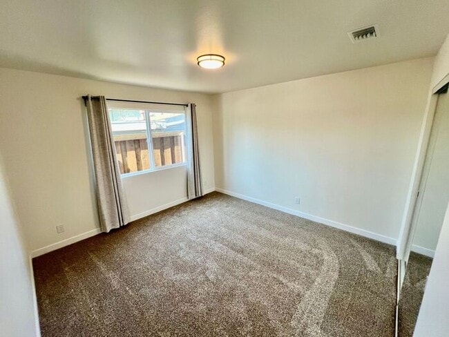 Building Photo - Brand New Modern & Private 2-Bed, 1-Bath A...