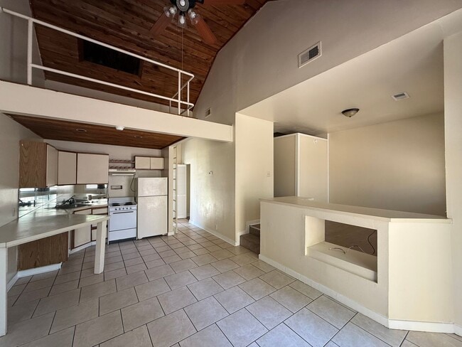 Primary Photo - Studio/Efficiency Bungalow with a Loft