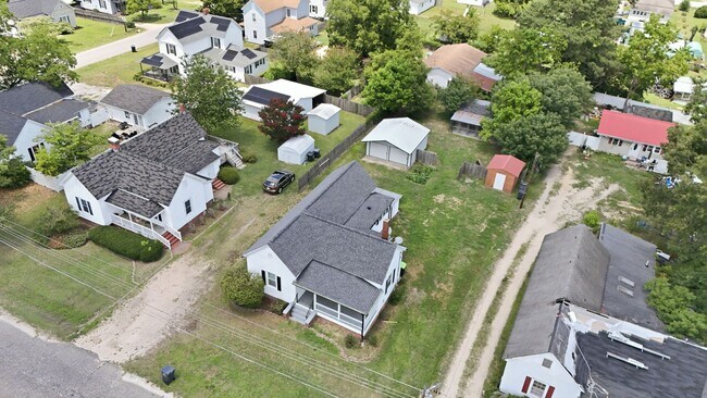 Building Photo - Renovated 2 Bed 1 Bath Home in Erwin