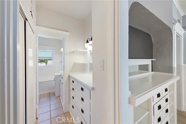 Building Photo - 242 Gaviota Ave