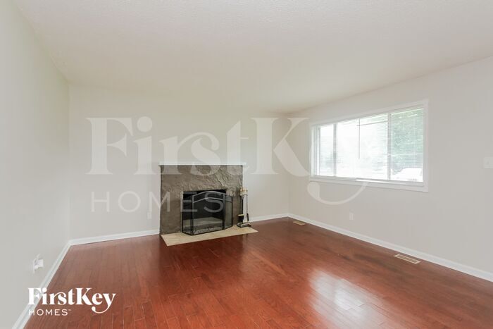 Building Photo - 3342 Busy Bee Ln