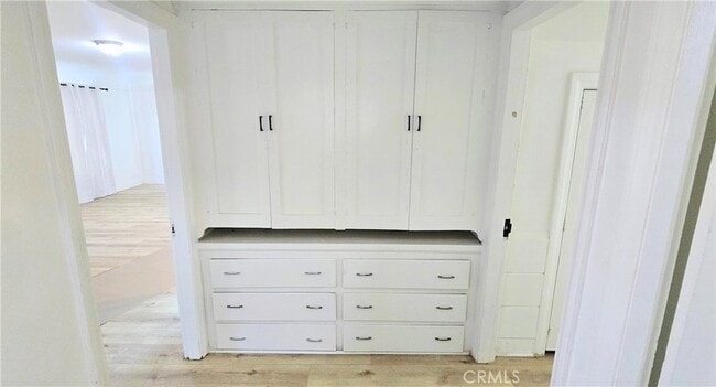 Building Photo - 5747 Jefferson Ave